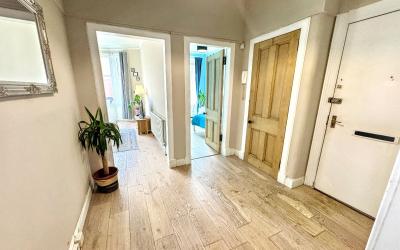 Gallery 02
