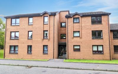  - Nutberry Court , Queens Park